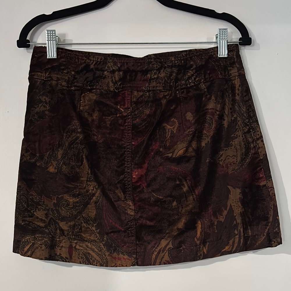 Elegant Paisley Skirt in Rich Brown and Red Tones